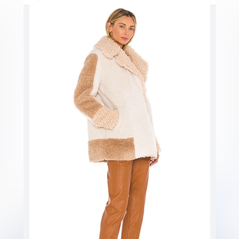 A.C.L. Stan Faux Fur Coat Like New - Picture 6 of 10